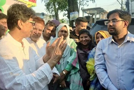 হাওরাঞ্চলের কৃষকদের পাশে সরকার, নবীনগরের ‘ওকিনাওয়া’ মিষ্টি আলু সম্প্রসারণের নির্দেশ কৃষিমন্ত্রীর