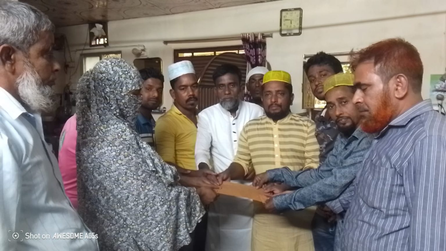 বগুড়ায় প্রয়াত শ্রমিক দল নেতা আল আমিনের পরিবারের পাশে মাইনুল ইসলাম সাদিক