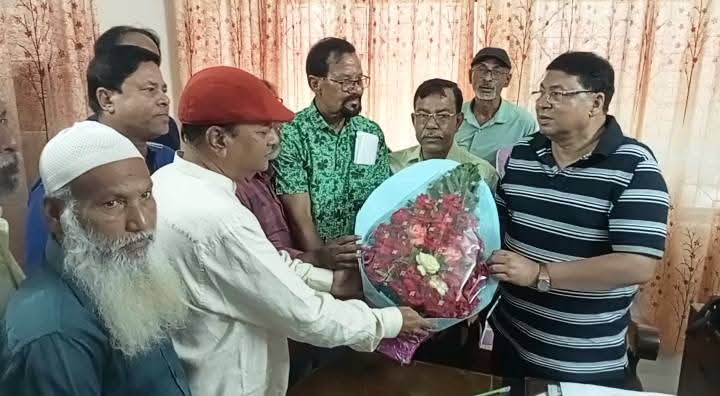 গাইবান্ধায় জেলা পরিষদের প্রশাসকের সাথে প্রেসক্লাবের সদস্যদের মতবিনিময় সভা
