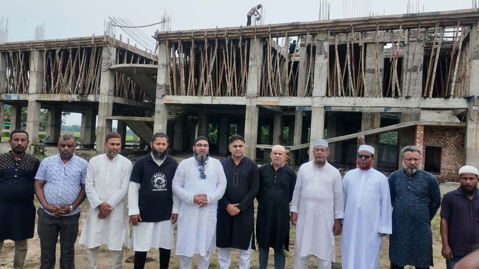মেটারনিটি হসপিটালের ২য়তলার ছাদ ঢালাই উপলক্ষে দোয়া মাহফিল