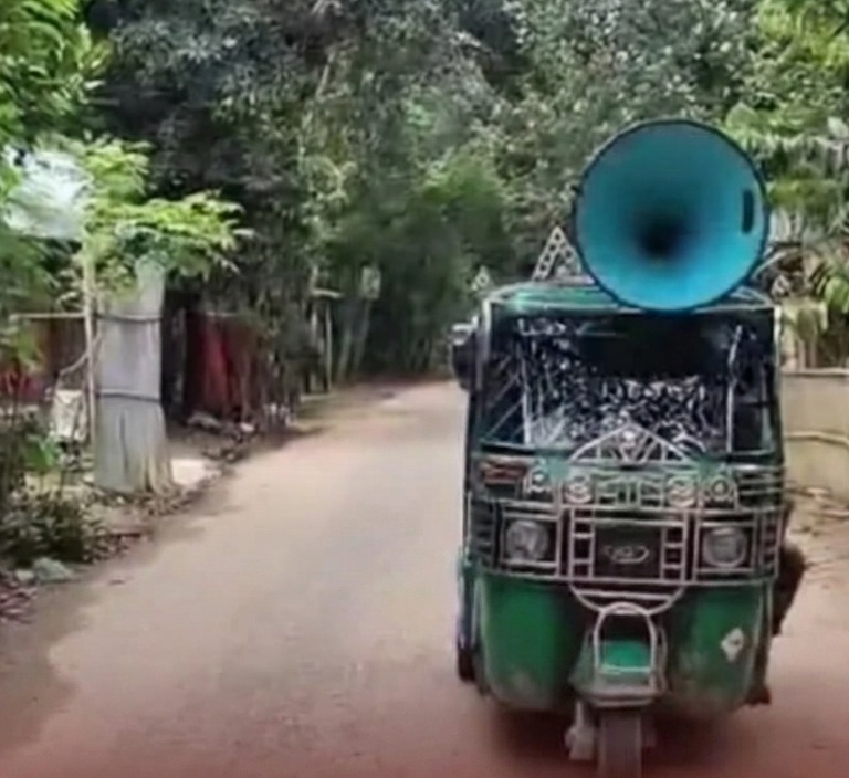 অবৈধ ‘পুশইন’ ও সীমান্ত পারাপার রোধে বিজিবির মাইকিং ও সতর্কবার্তা