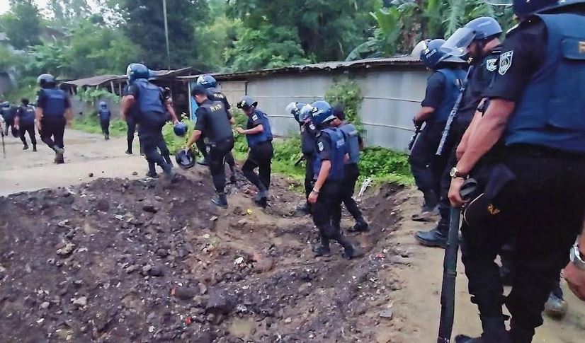 জঙ্গল সলিমপুরে যৌথবাহিনীর ক্যাম্পে আক্রমণ মামলায় সন্ত্রাসী ইয়াসিনসহ ২৪২ আসামি