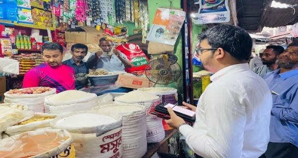 যশোরে ঈদুল আযহা সামনে রেখে প্রশাসনের বাজার মনিটরিং শুরু