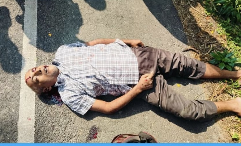 কাশিয়ানীতে সড়ক দু/র্ঘ*ট’না: ঘটনাস্থলেই প্রা/ণ গেল মাদ্রাসা কর্মচারীর — প্রতিনিধি: মো: রিয়াজ হাসান।