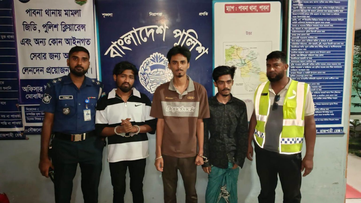 মাদক কারবারি নিষিদ্ধ সংগঠনের নেতাসহ গ্রেফতার ২২