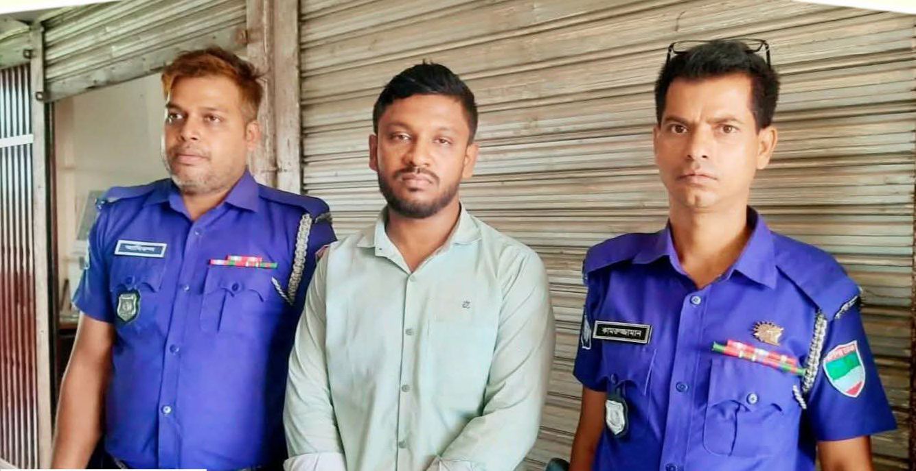 কালিগঞ্জে ডাক্তার পরিচয় দিয়ে চিকিৎসা কার্যক্রম পরিচালনার জন্য ৬ মাসের কারাদণ্ড