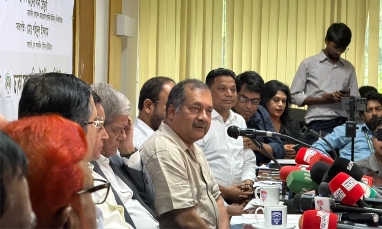 আগে রাষ্ট্র গণমাধ্যমকে চোখ রাঙাত, এখন সমস্যা সমাধানে ‘সহযোগী’ হতে চায় : তথ্যমন্ত্রী