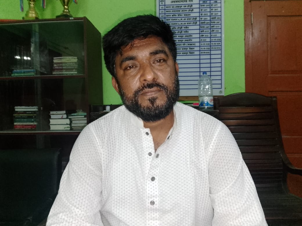 ষড়যন্ত্রের মুখে জনপ্রিয় জনপ্রতিনিধি: রামগতি বড় খেরী ইউনিয়নের প্যানেল চেয়ারম্যান মিজানের পাশে এলাকাবাসী