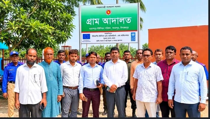 নবাবগঞ্জে মাহমুদপুর ইউনিয়ন পরিষদ পরিদর্শনে ইউএনও: জনসেবায় গতি বাড়ানোর নির্দেশনা