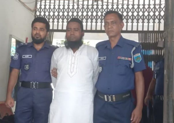 সিরাজগঞ্জে ২১ লাখ টাকা প্রতারণা: ‘জিনের বাদশা’ গ্রেপ্তার