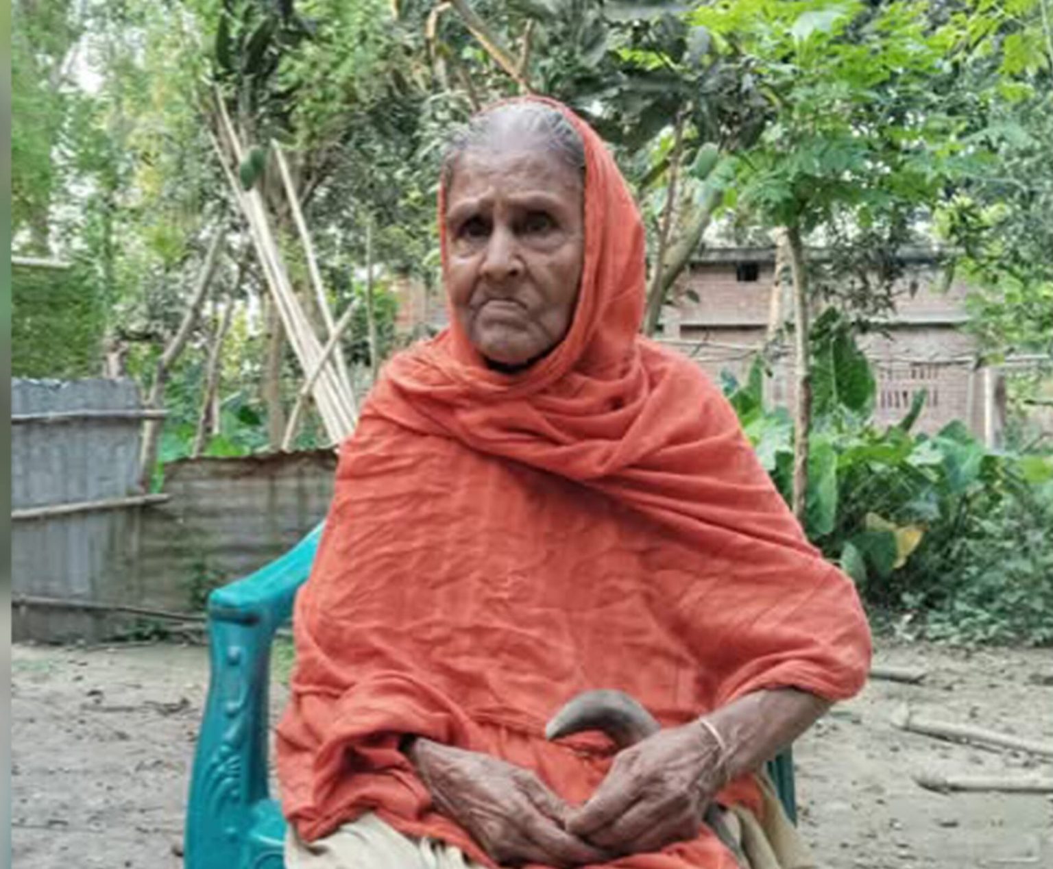 ঝিনাইদহে লতিফুনের নেসা’র ৯১ বছরেও মেলেনি কোন কোন ভাতার কার্ড