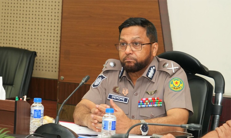 তাজিয়া মিছিলে দা, ছুরি, কাস্তে, বর্শা, বল্লম, তরবারি ও লাঠি বহন নিষিদ্ধ : ডিএমপি কমিশনার
