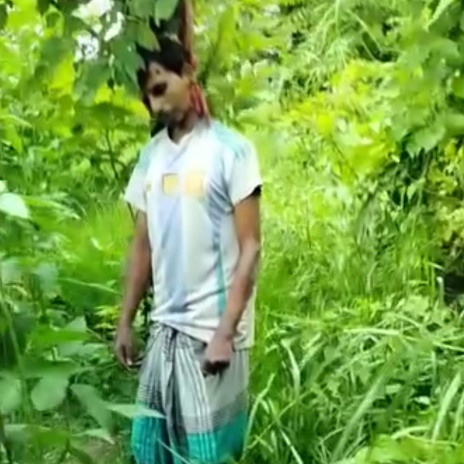 মোল্লাহাটে এক স্বর্ণ ব্যবসায়ী ঝুলন্ত মরা দেহ উদ্ধার