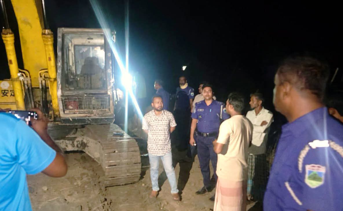 ভাঙ্গুড়া এলাকায় অবৈধ মাটি কাটার অভিযোগ ৫০ হাজার টাকা জরিমানা 