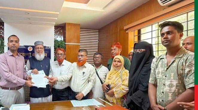 বেওয়ারিশ কুকুরের আতঙ্কে বিপর্যস্ত অভয়নগরবাসী