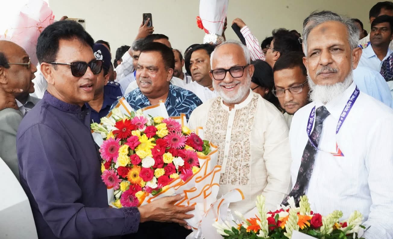 গ্রামের বিদ্যালয়ে ফিরতে হবে শিক্ষকদের: কঠোর হুঁশিয়ারি শিক্ষামন্ত্রীর