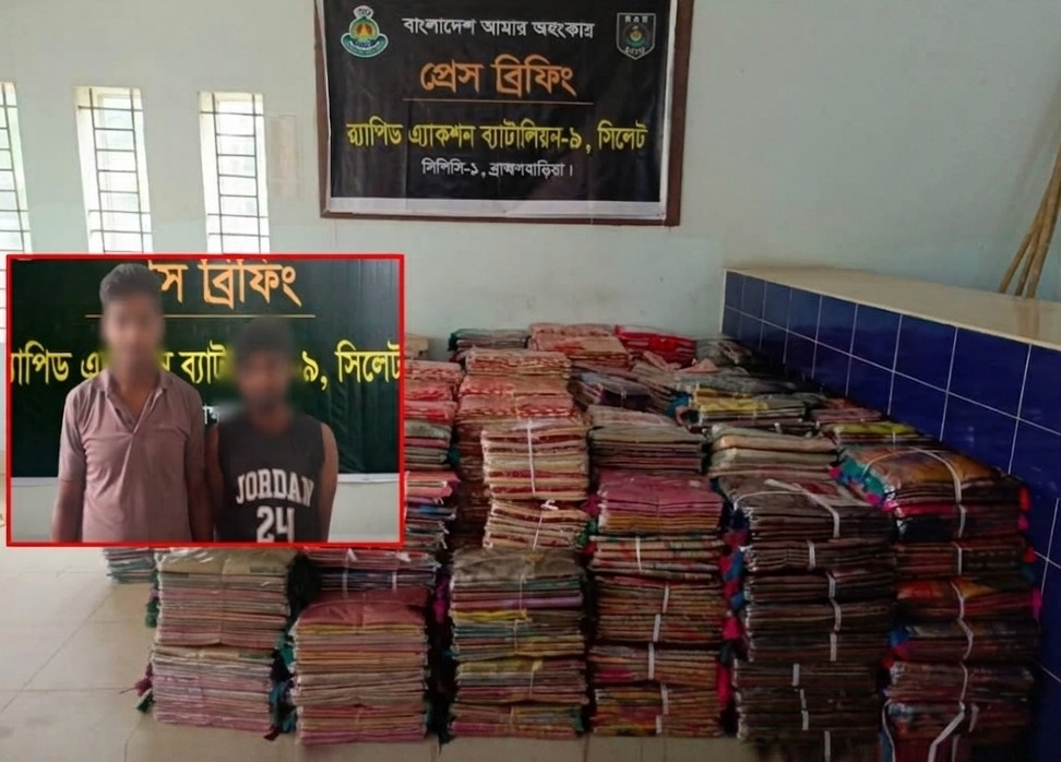 র্যাবের অভিযানে ৭২ লাখ টাকার ভারতীয় শাড়ি উদ্ধার, গ্রেপ্তার ২