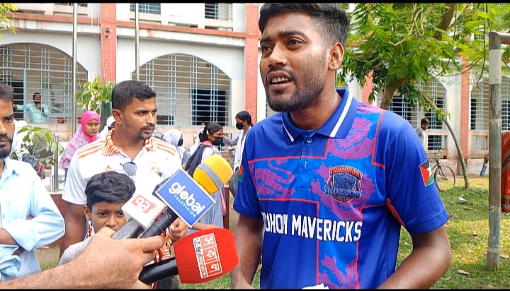 গাইবান্ধায় সন্তান হত্যার বিচার ও টাকা আত্মসাতের অভিযোগে প্রধান শিক্ষক অবরুদ্ধ, অতঃপর পদত্যাগ 