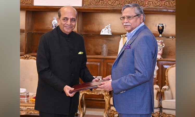 রাষ্ট্রপতির কাছে ভারতের নবনিযুক্ত হাইকমিশনারের পরিচয়পত্র পেশ