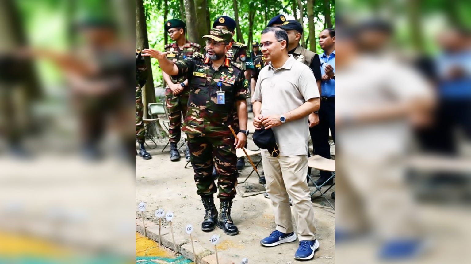 সিংগাইরে সেনাসদস্যদের সঙ্গে গ্রীষ্মকালীন প্রশিক্ষণ পরিদর্শনে প্রধানমন্ত্রী