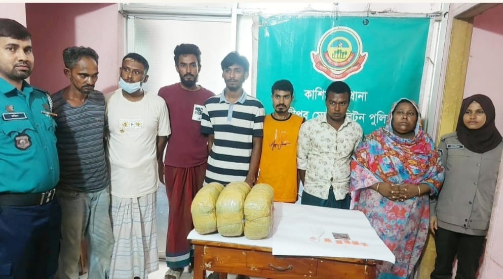 কাশিমপুরে বিশেষ অভিযানে ৭ মাদক ব্যবসায়ী গ্রেপ্তার, ৬ কেজি গাঁজা ও ২৮০ পিস ইয়াবা উদ্ধার