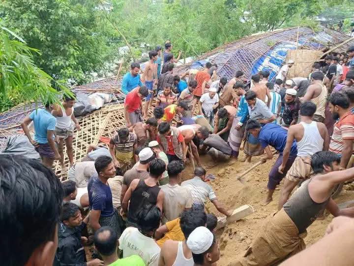 উখিয়ায় রোহিঙ্গা ক্যাম্পে পাহাড়ধসে মাদরাসার ২ শিক্ষার্থী নিহত, ব্যাপক হতাহতের আশঙ্কা