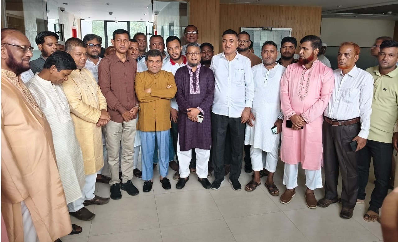 চট্টগ্রাম জেলা পরিষদের প্রশাসক মাহবুবুর রহমান শামীমকে পটিয়া বিএনপির নেতৃবৃন্দের শুভেচ্ছা