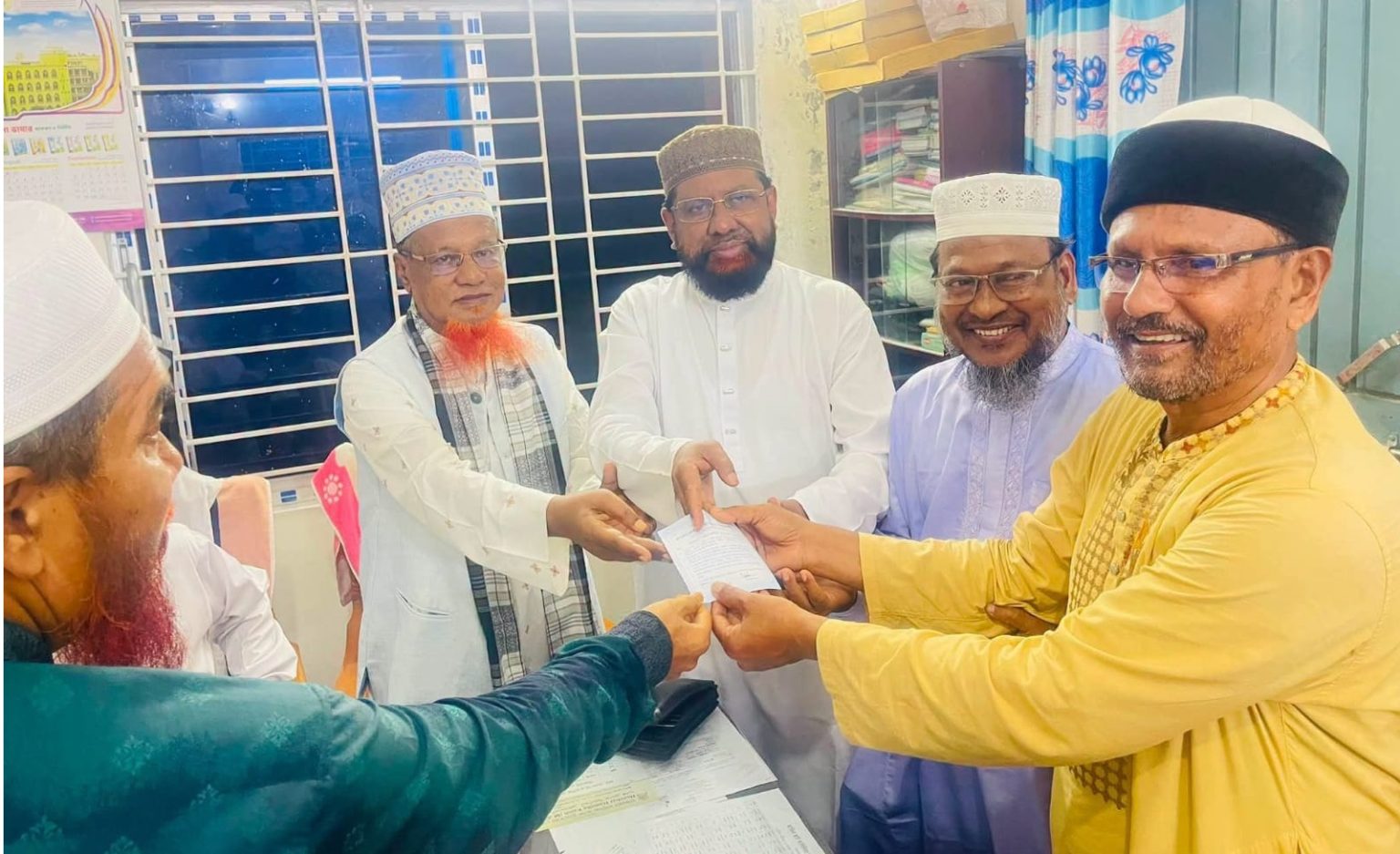 রাজনৈতিক অঙ্গনে শোরগোল: জামায়াতে যোগ দিলেন আক্তার হোসেন মিলন, এলাকায় সমালোচনার ঝড়