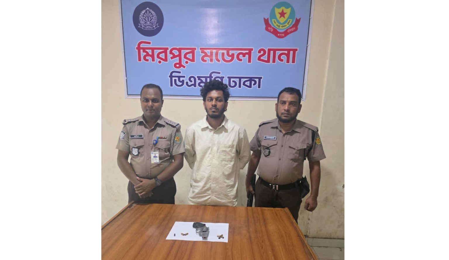 মিরপুরে প্রকাশ্যে গুলিবর্ষণ: বিদেশি পিস্তলসহ গ্রেফতার ১