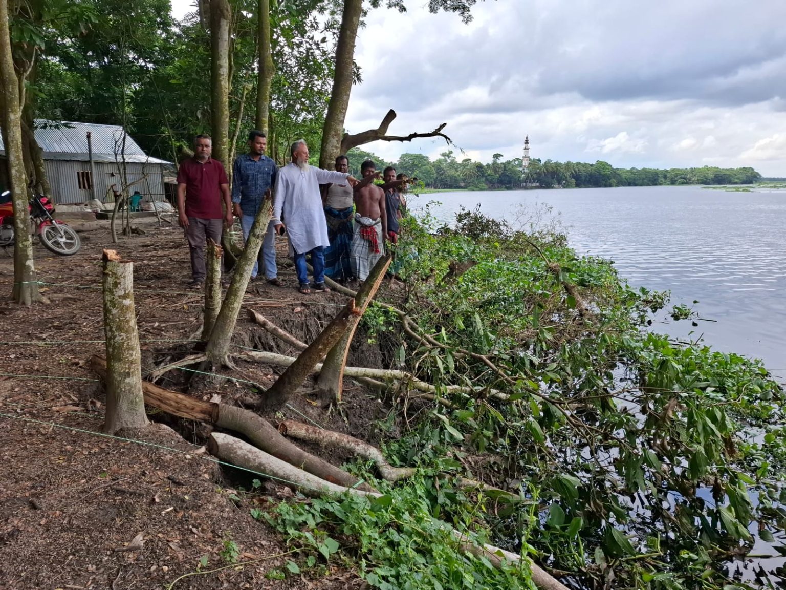 চাঁদপুরের রামচন্দ্রপুরে ডাকাতিয়ার ভাঙ্গন আতঙ্ক