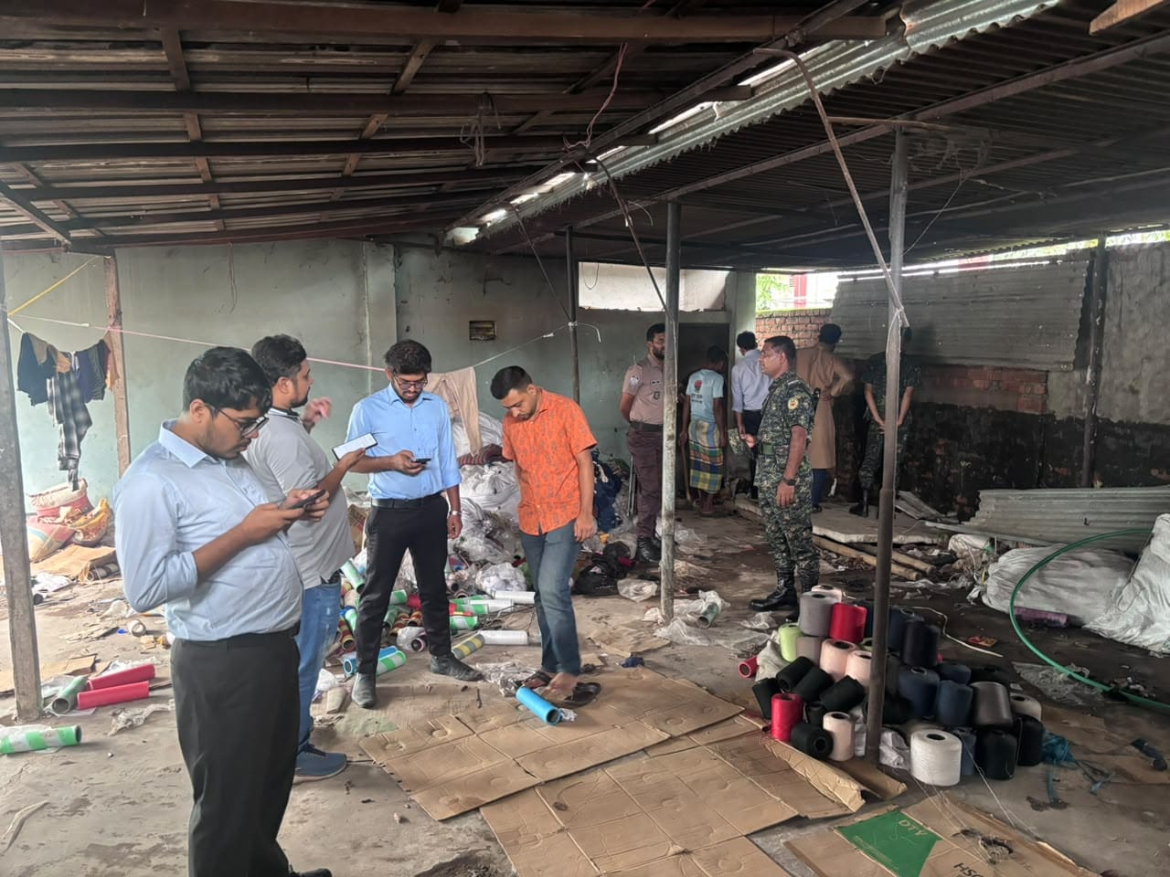 গাজীপুরে অবৈধ গ্যাসের বিরুদ্ধে অভিযান, জরিমানা ২ লাখ ৮০ হাজার টাকা
