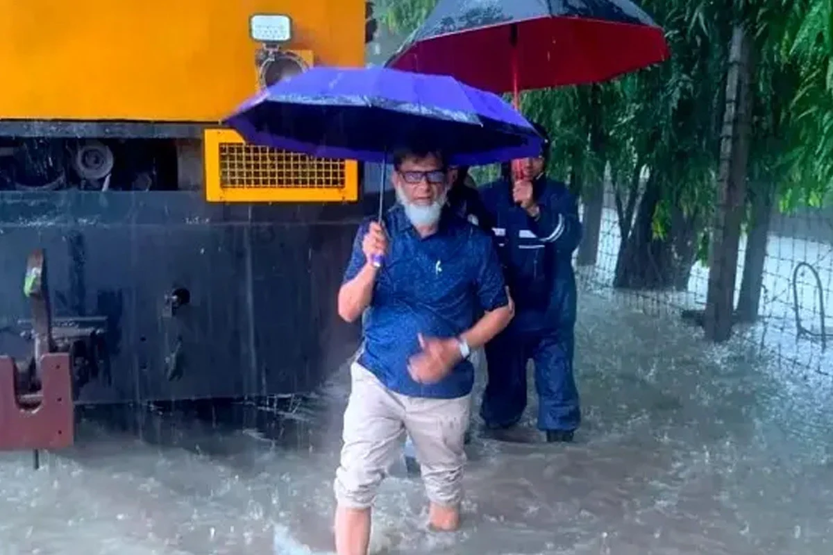 ডুবে থাকা রেললাইন ৫ ফুট উঁচু করা হবে : রেল প্রতিমন্ত্রী