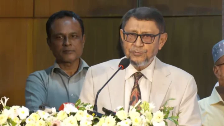 বর্তমান প্রজন্ম থেকে মুক্তিযুদ্ধের চেতনা হারালে দেশের স্বাধীনতার গুরুত্বও কমে যাবে: স্বাস্থ্যমন্ত্রী