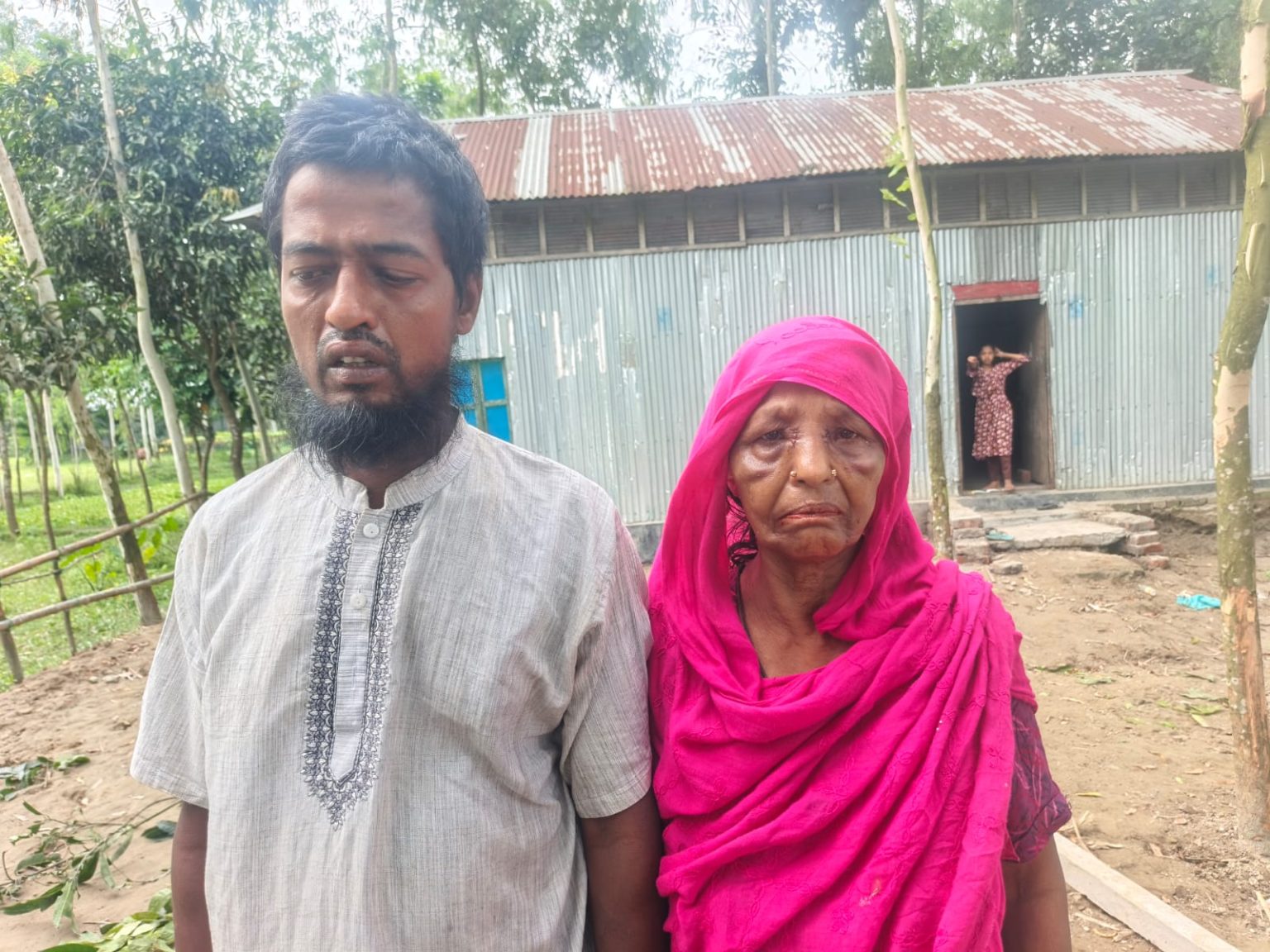 বকশীগঞ্জে জমি সংক্রান্ত বিরোধে বসতবাড়িতে হামলা- নারীসহ ৩ জন আহত