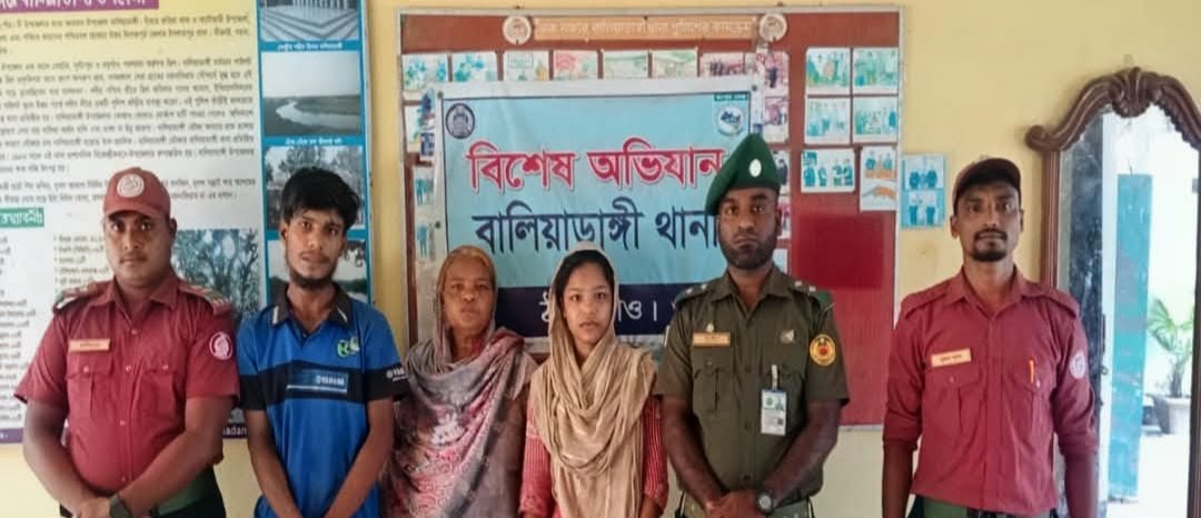 অচেতন উদ্ধার হওয়া মিলিকে মায়ের কোলে ফেরালেন আনসার কমান্ডার আবুল কালাম