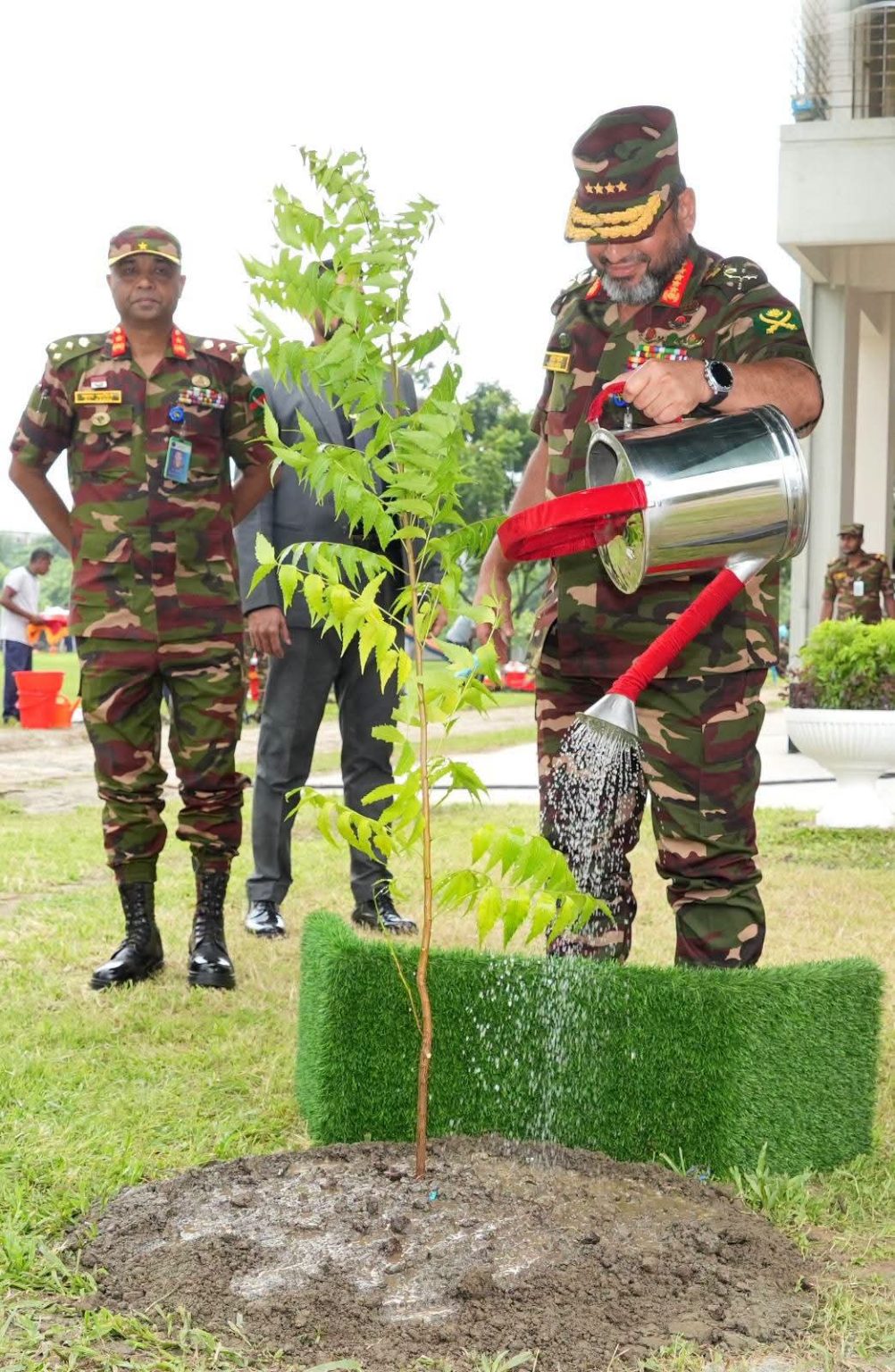 বাংলাদেশ সেনাবাহিনীর বৃক্ষরোপণ অভিযান ২০২৬ এর উদ্বোধন করলেন সেনাবাহিনী প্রধান