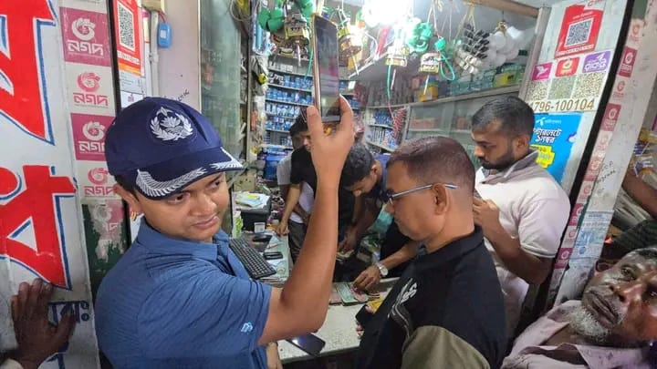 ভূরুংগামারীতে ক্যাসিনো সম্রাট ও অর্থপাচারকারি এজেন্ট গ্রেফতার