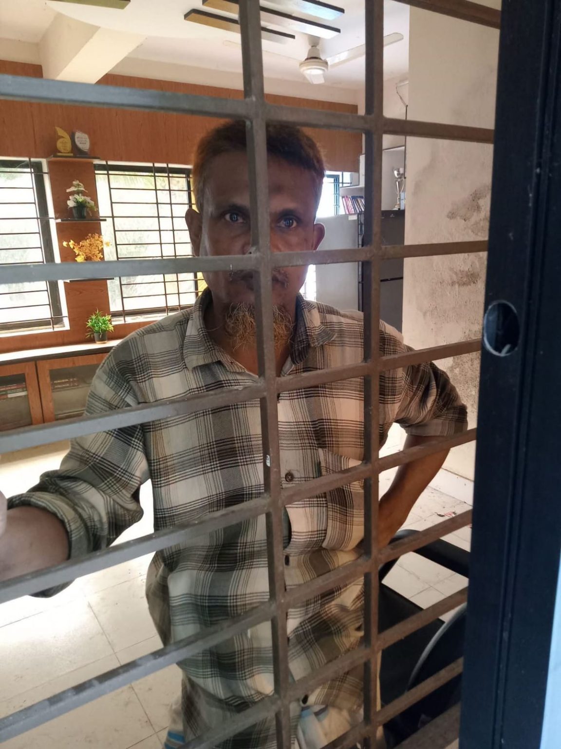 নিকলীতে ৭ বছরের শিশুকে শ্লীলতাহানি ও পর্নোগ্রাফি দেখানোর দায়ে মুদি দোকানদারের কারাদণ্ড, জরিমানা