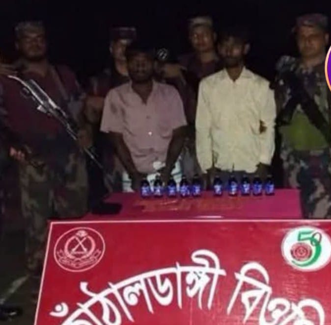 ঠাকুরগাঁও সীমান্তে মা দ কসহ ২ কারবারি গ্রেপ্তার, মোটরসাইকেল জব্দ