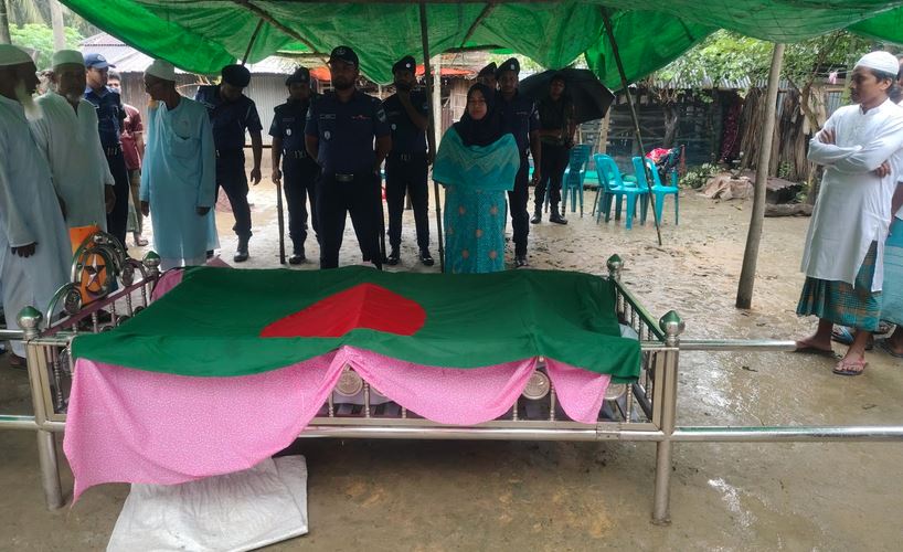বাগেরহাটে বীর মুক্তিযোদ্ধা শাহাজাহান শেখকে রাষ্ট্রীয় মর্যাদায় দাফন
