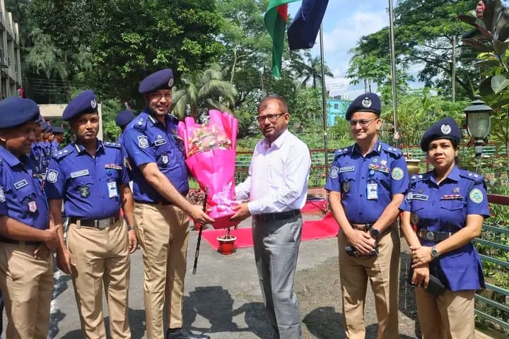 বরিশাল রেঞ্জের নতুন ডিআইজি হিসেবে দায়িত্ব নিলেন মোঃ জুলফিকার আলী হায়দার